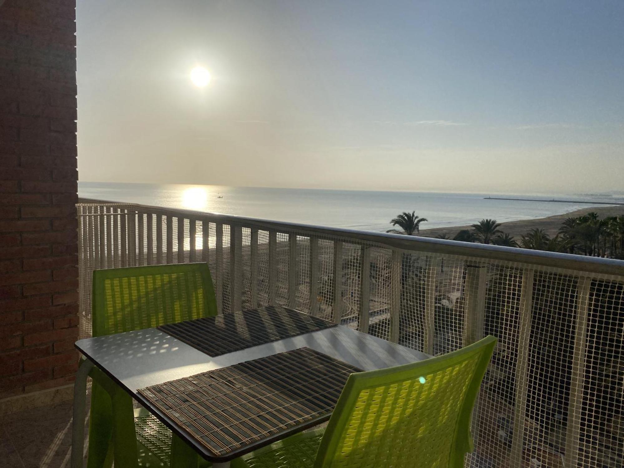 Beachfront And Cozy Apartment Cullera Exterior photo